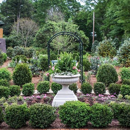 샬럿 The Duke Mansion B&B 외부 사진