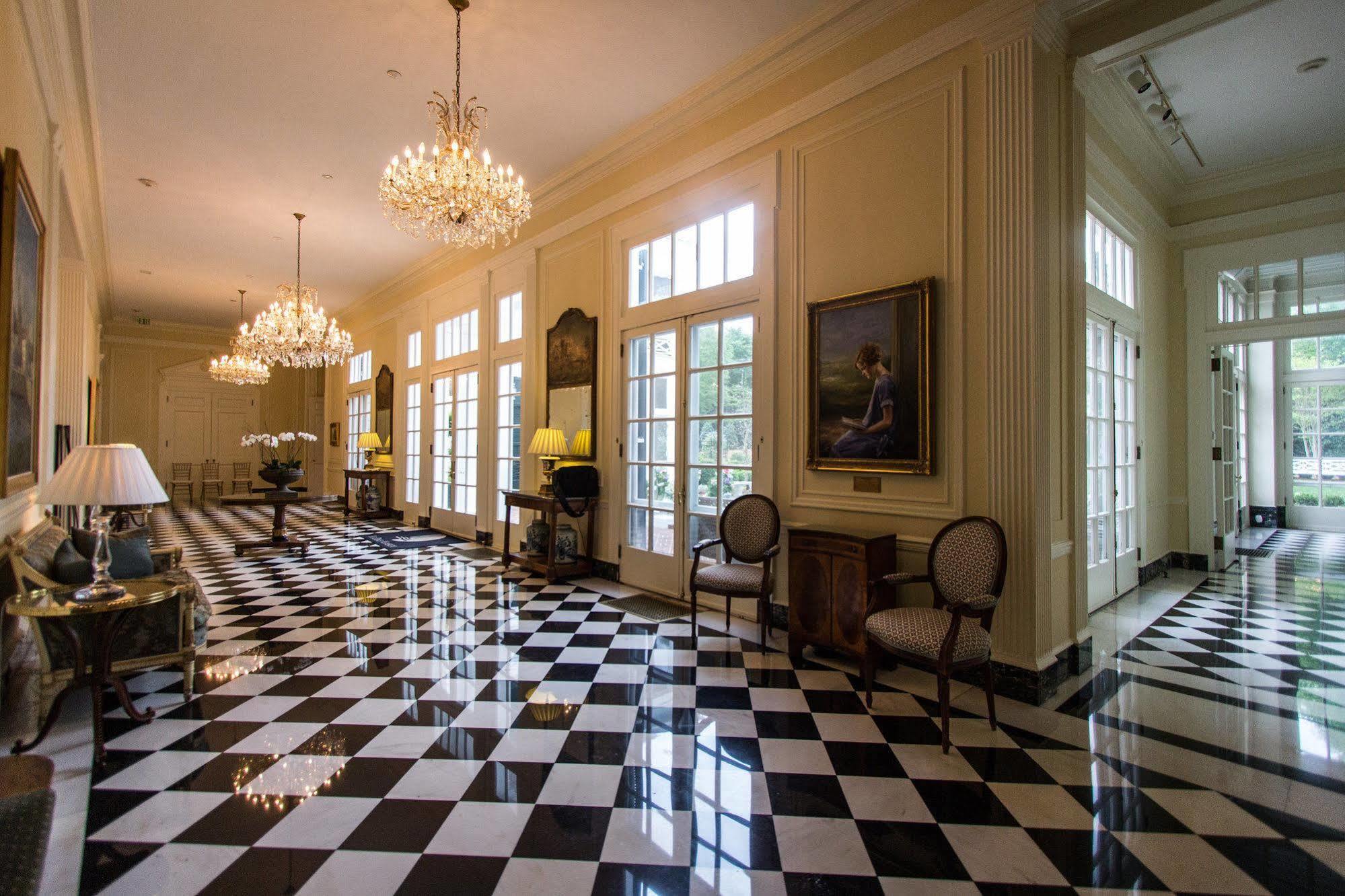 샬럿 The Duke Mansion B&B 외부 사진