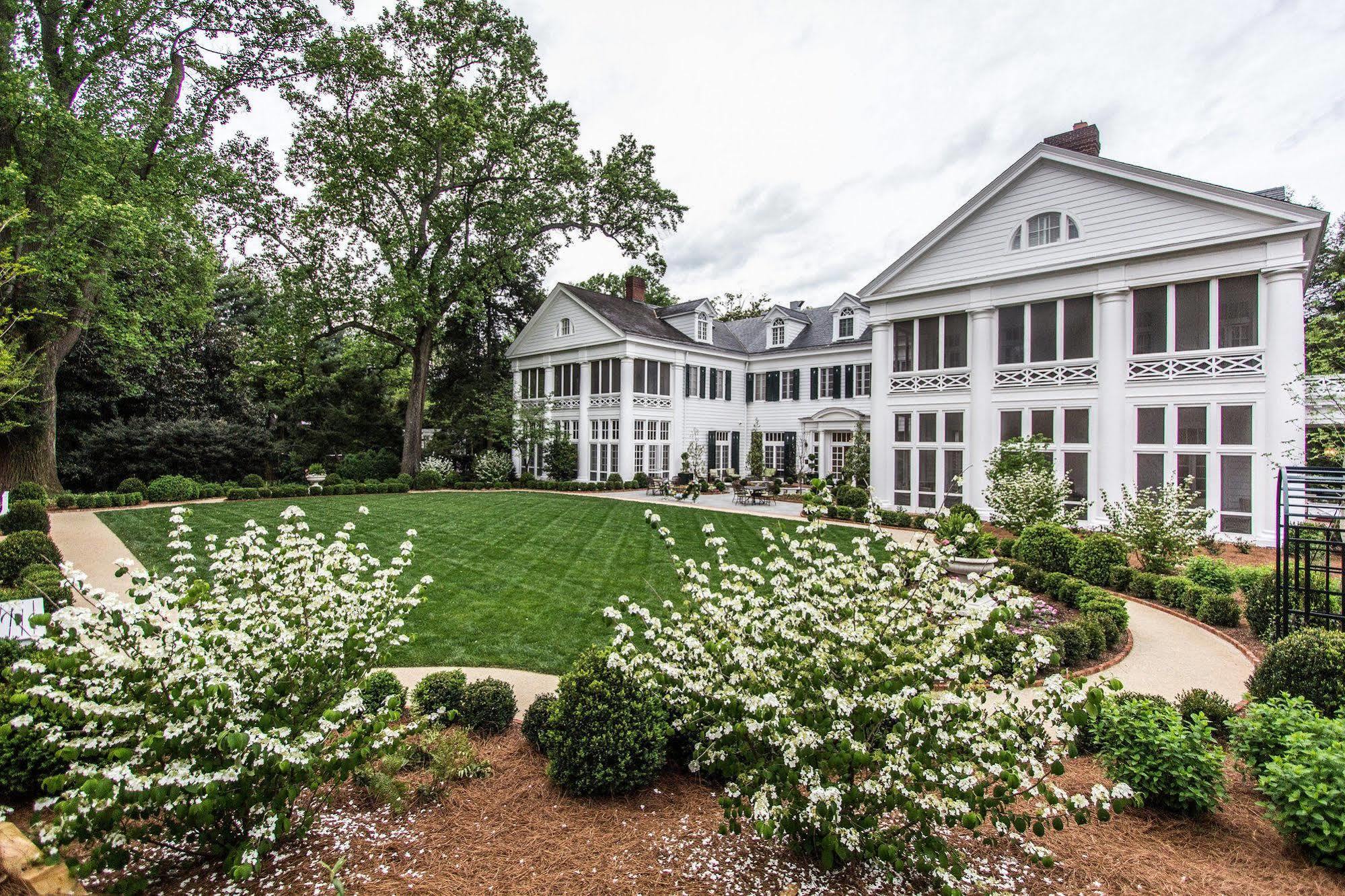 샬럿 The Duke Mansion B&B 외부 사진